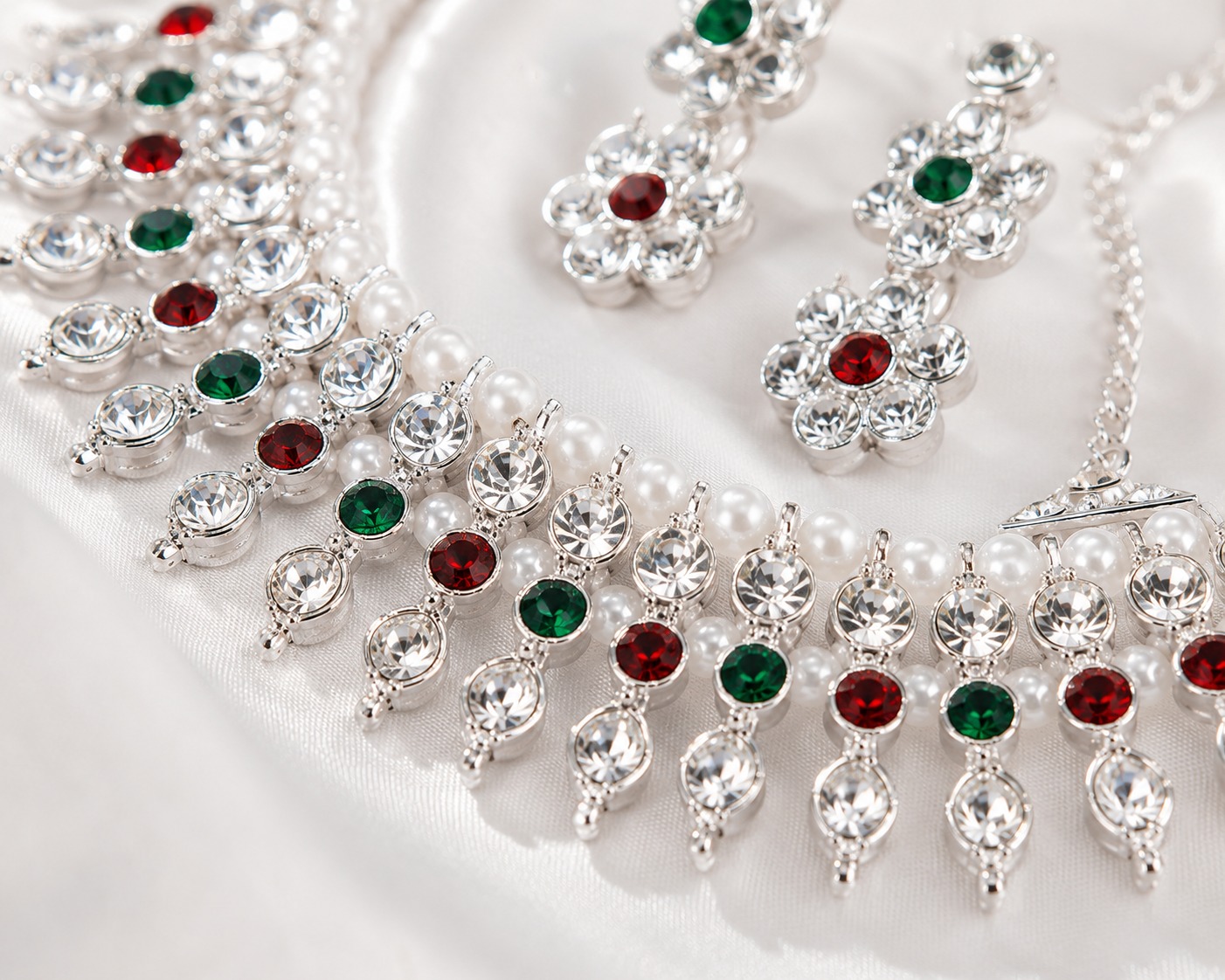 Regal Bloom Crystal Pearl Choker Set - Image 3