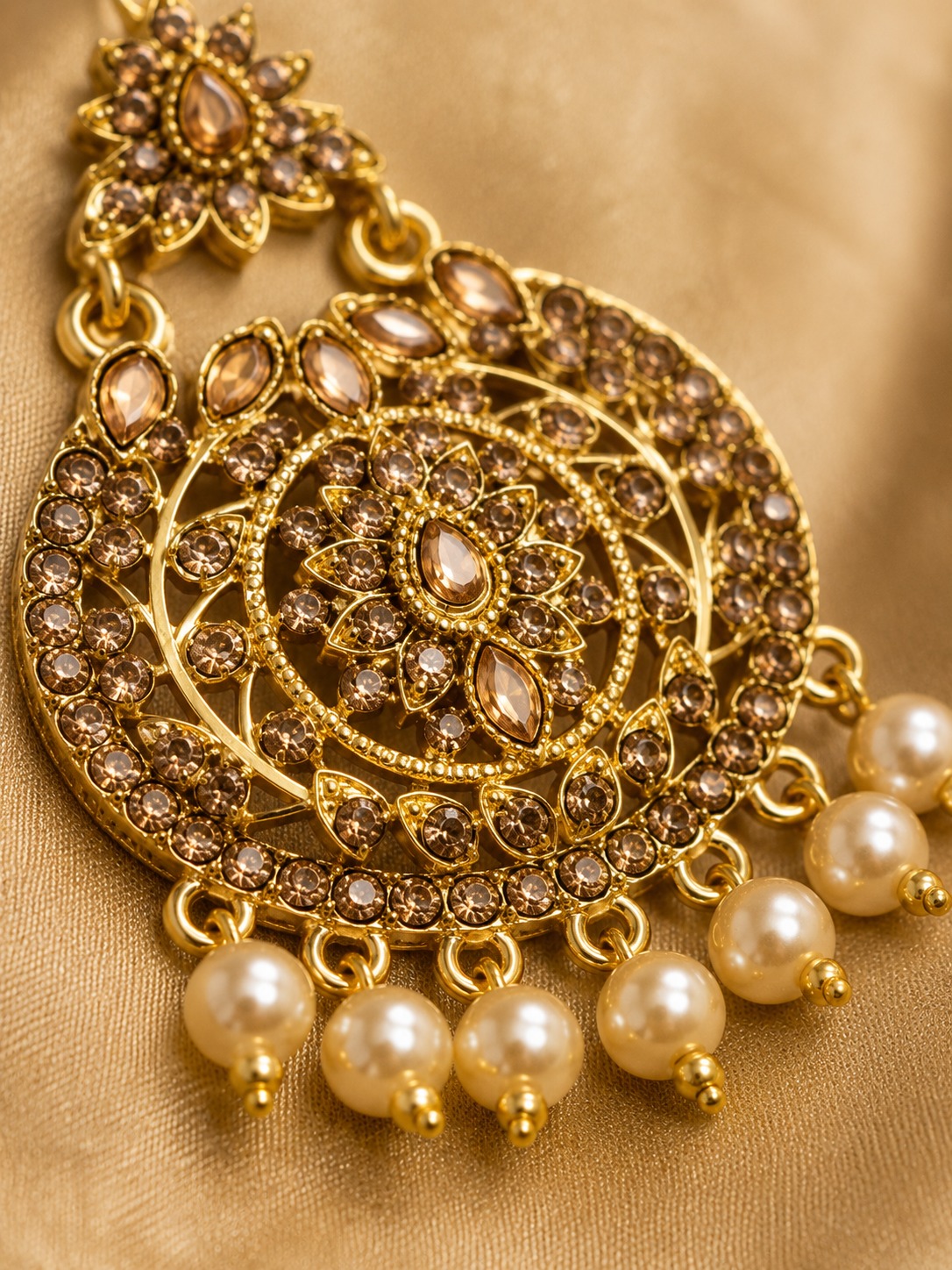 Rajwada Gold-Tone Maang Tikka - Image 2