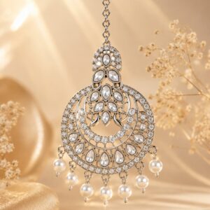 Pearl Royale Crystal Maang Tikka