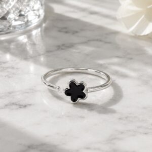 Lucky Clover Adjustable Ring for Women – Elegant Four Leaf Clover Fashion Ring