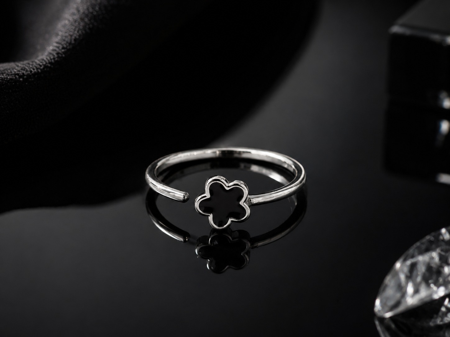 Lucky Clover Adjustable Ring - Image 3