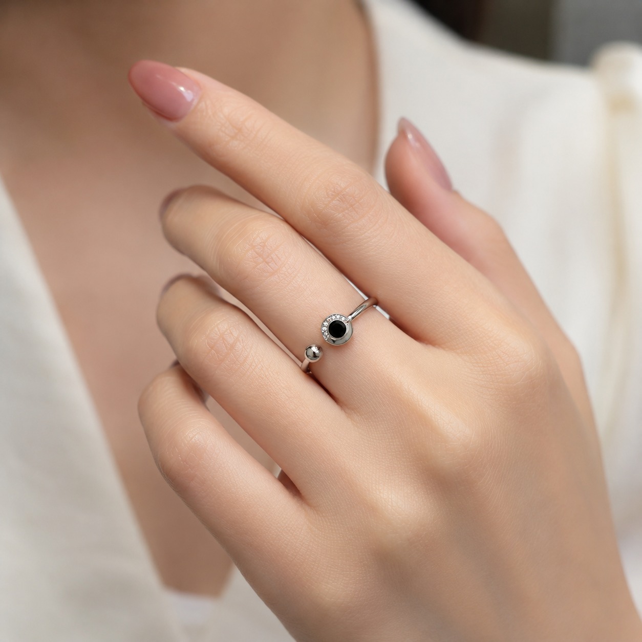 Infinity Noir Ring - Image 5