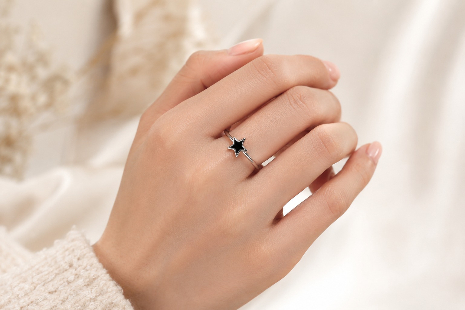 Twinkle Star Open Band Ring - Image 4
