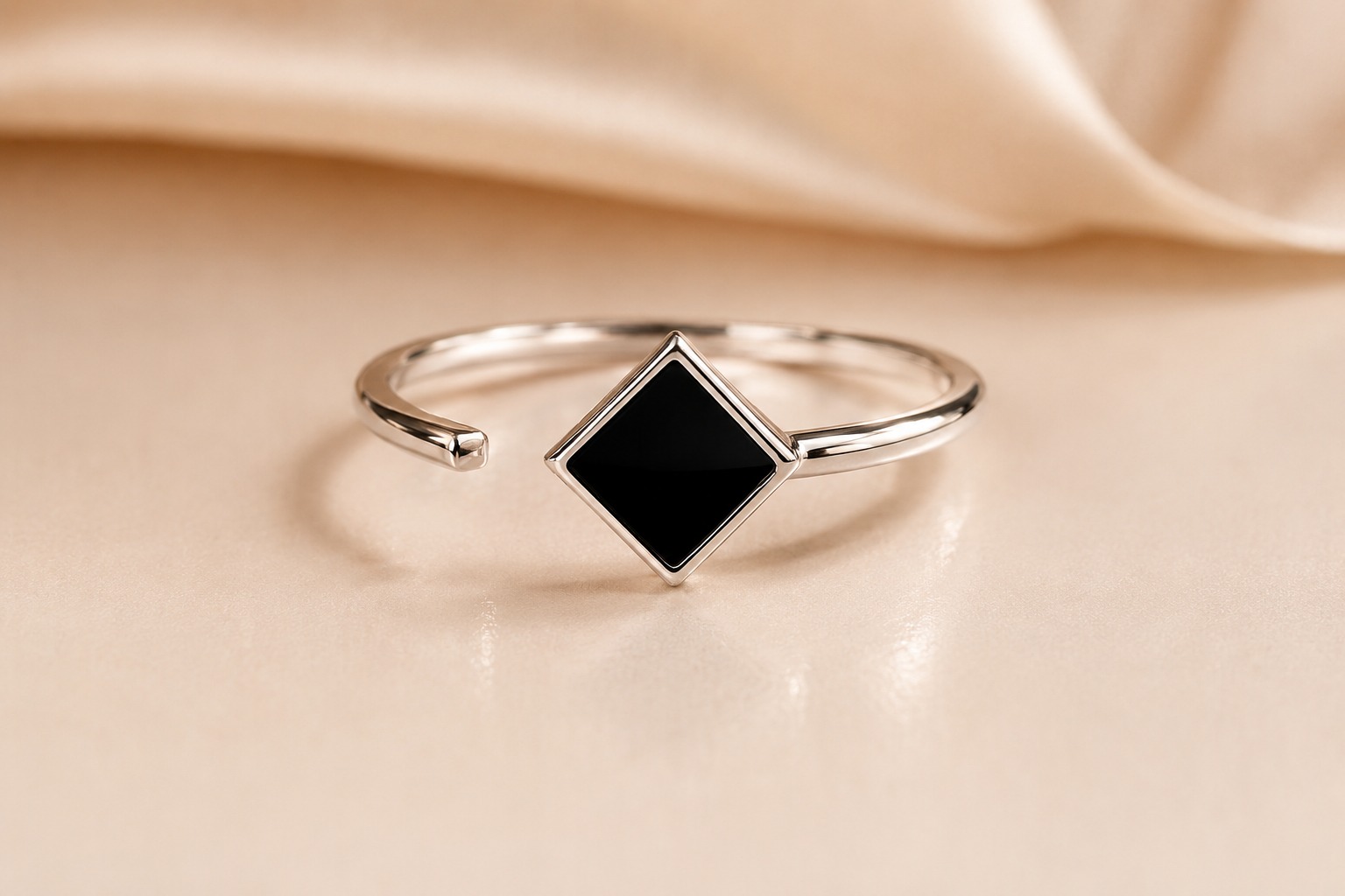 Black Prism Silver Ring - Image 3