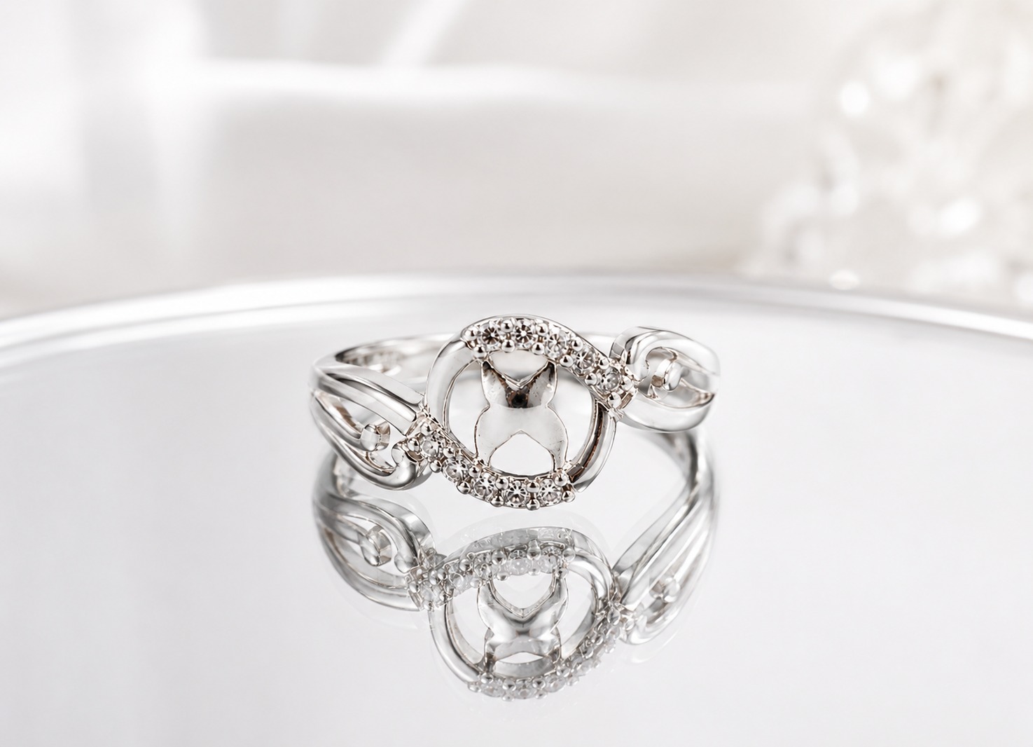 Leaf Design Zircon Adjustable Ring with sparkling zircon stones and elegant silver plated finish